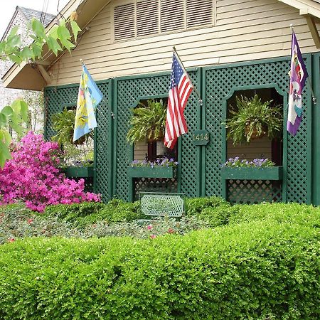 The Lattice Inn Монтгомъри Екстериор снимка